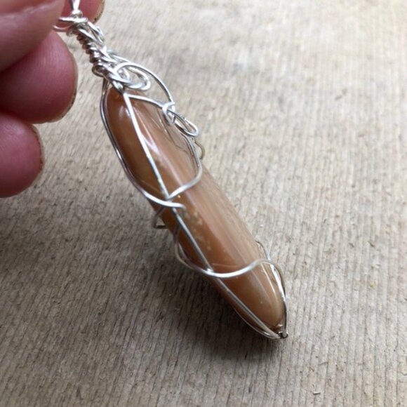 Dreamsicle Agate Wire Wrapped Statement Piece Necklace Pendant - Picture 3 of 4